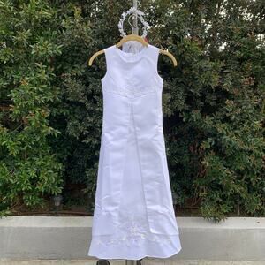 David’s Bridal Flower Girl/ Jr Bridesmaid Dress with Veil